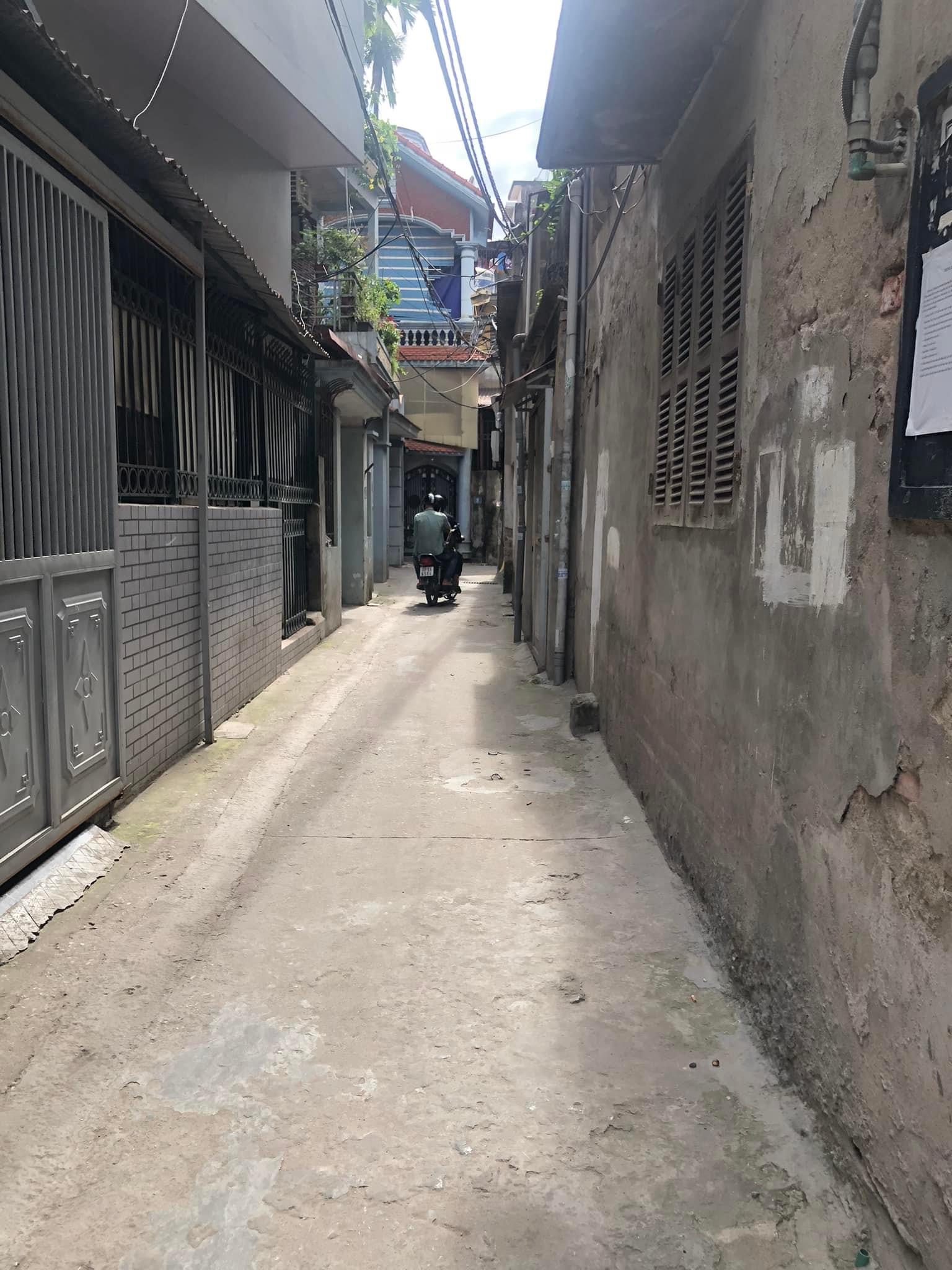 Bán 235m2 Đất Lô Góc Bùi Xương Trạch Thanh Xuân. Chia Lô Đẹp