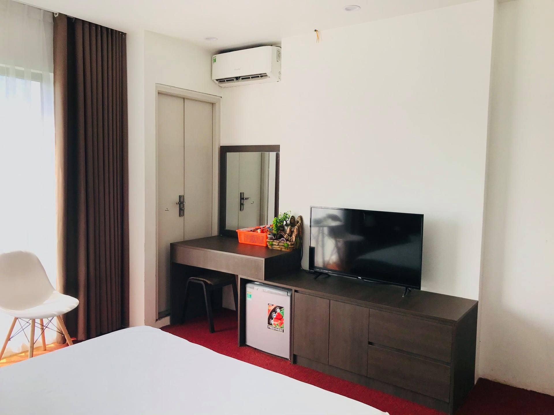 Khách sạn trung tâm quận Cầu Giấy, 51,2/70m2, 21,5 tỷ