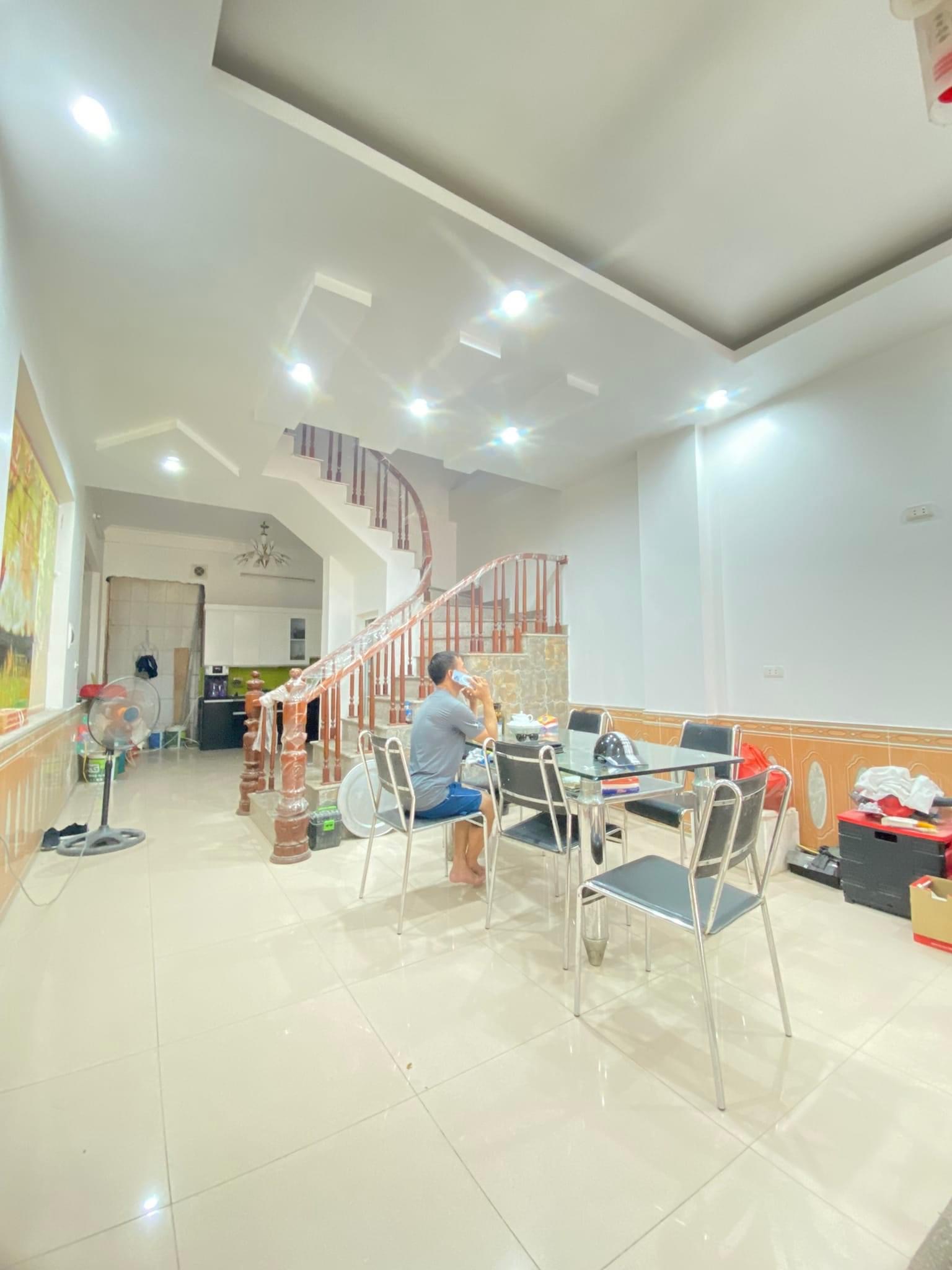 Bán siêu phẩm Vũ Tông Phan, Thanh Xuân, ngõ thông oto, kinh doanh 7x tỷ.