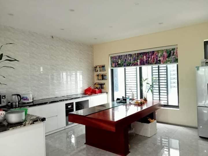 Bán nhà mặt ngõ phố Hoàng Cầu, Kinh doanh, ô tô vào nhà DT 110m2x7 tầng thang máy, mt 6m, giá nhỉnh 22 tỷ.