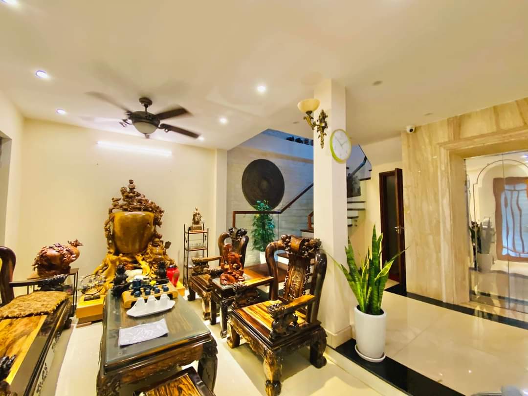 26 TỶ NHÀ PHỐ NGUYỄN DU - HAI BÀ TRƯNG - Ô TÔ DỪNG ĐỖ NGÀY ĐÊM, THANG MÁY, MẶT HỒ, KINH DOANH VĂN PHÒNG.