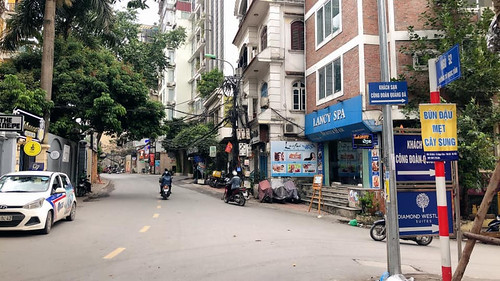 Bán Nhà Dòng Tiền 3Tỷ/Năm phố Tô Ngọc Vân, Tây Hồ 120m2, Thang Máy, MT7m, View Hồ Tây, Chỉ Hơn 57 Tỷ