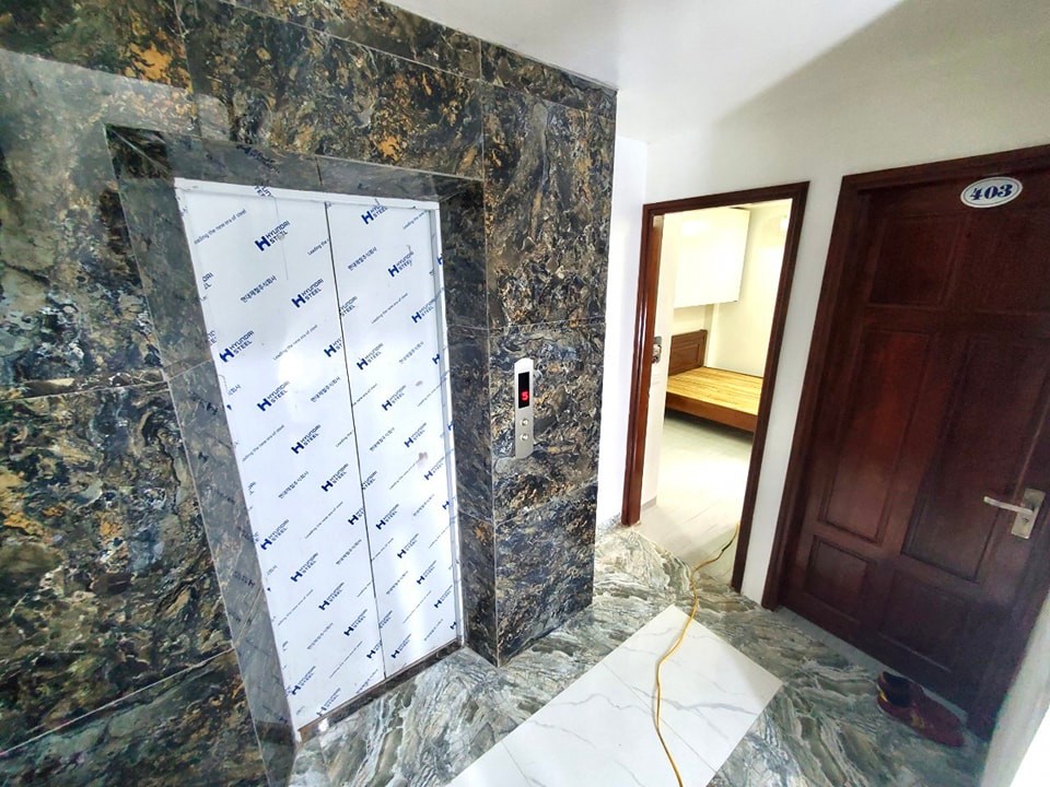 Siêu Mẫu Việt Nam Đẹp Nhất Phố Kim Ngưu DT 70m2 x 7 tầng ,mt 5.2m2 nhỉnh 11 tỷ