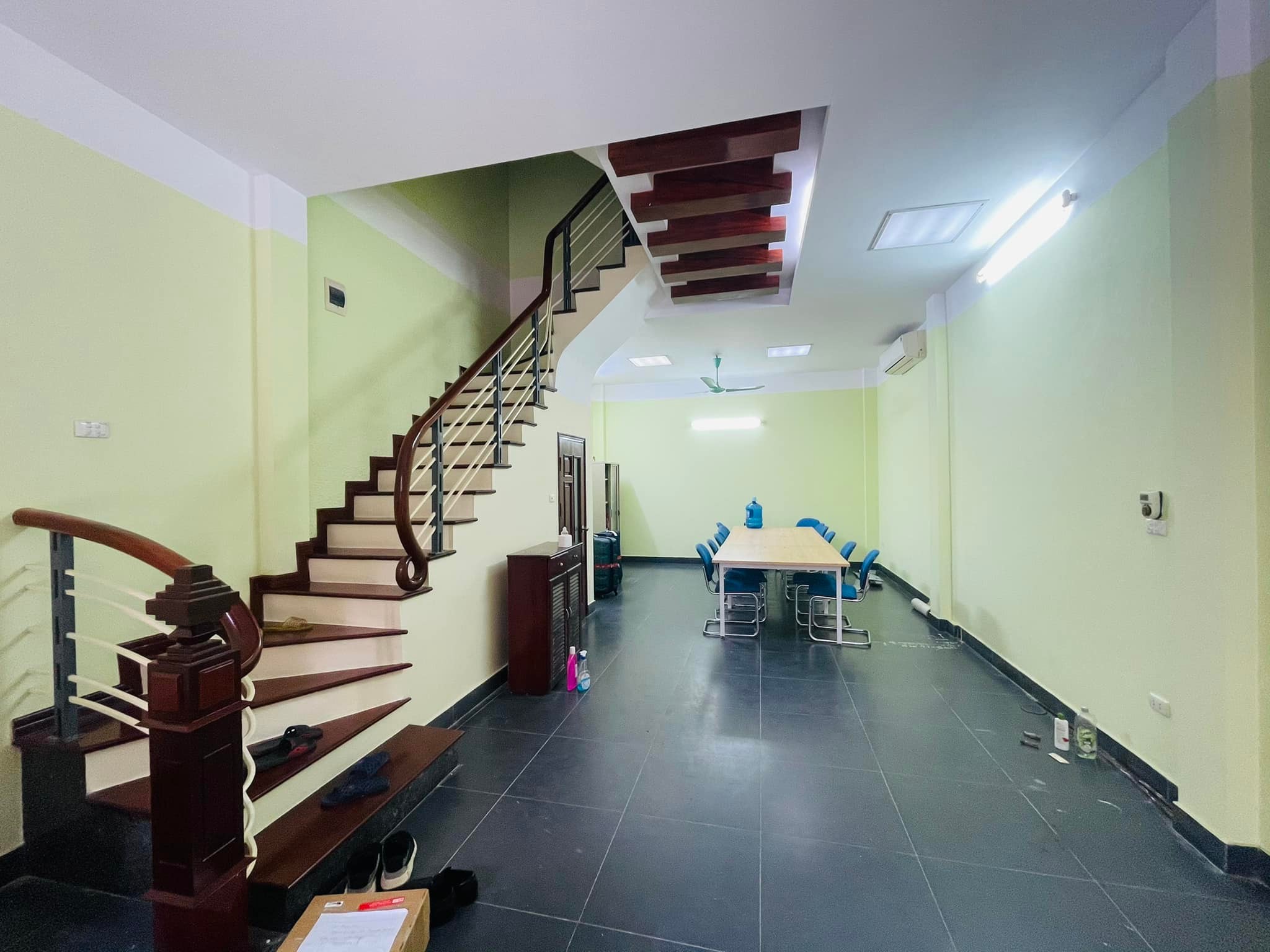 PHÂN LÔ Ô TÔ KINH DOANH KHU LÃO THÀNH CÁCH MẠNG, TRUNG KÍNH CẦU GIẤY, 60M2X5T. GIÁ 19.8 TỶ CÓ TL