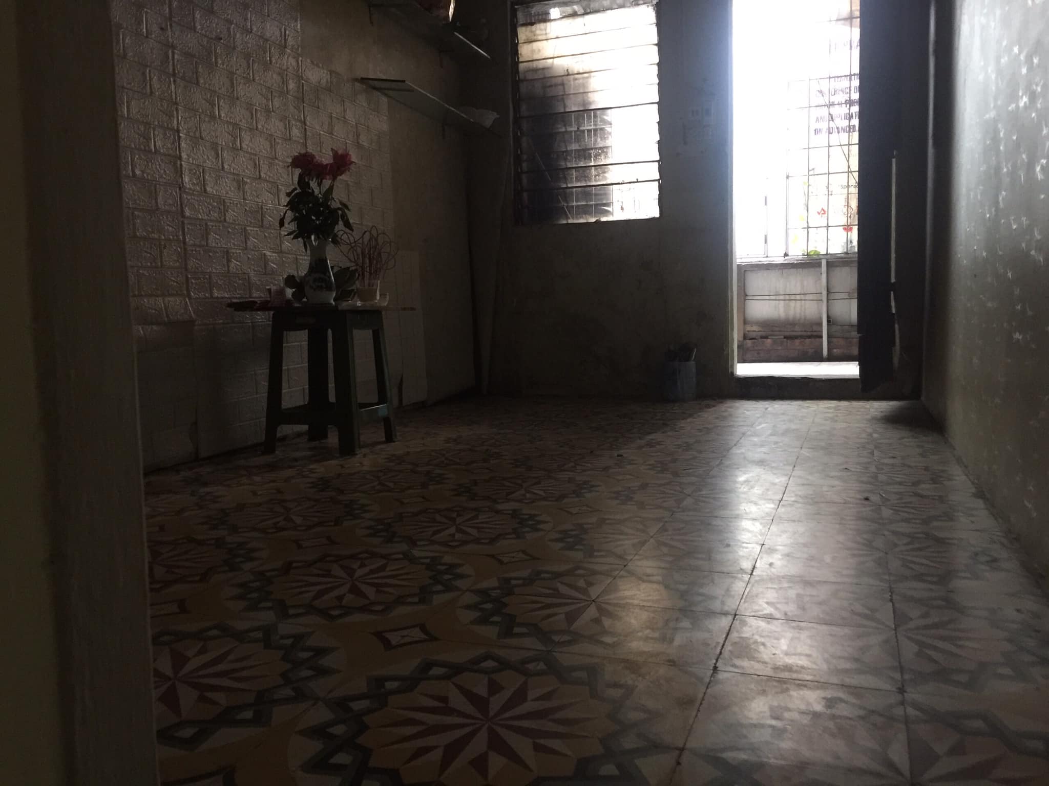 NHÀ MẶT NGÕ THÔNG - SỬA CHỮA CÓ THỂ KINH DOANH- NHÀ 30M2 X 3 TẦNG GIÁ CHỈ 1.68 TỶ