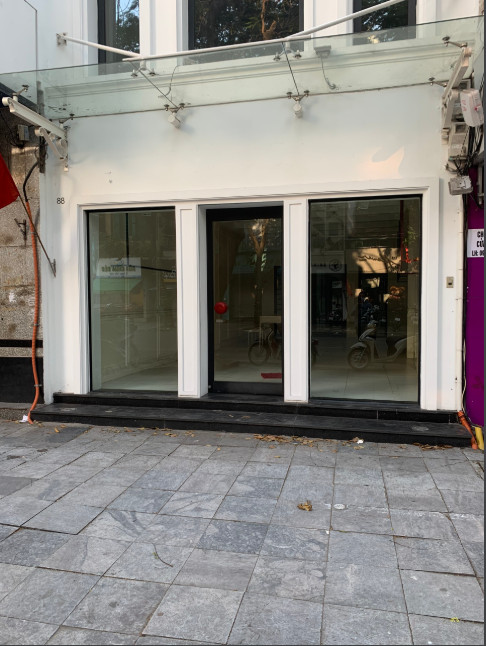 150m2