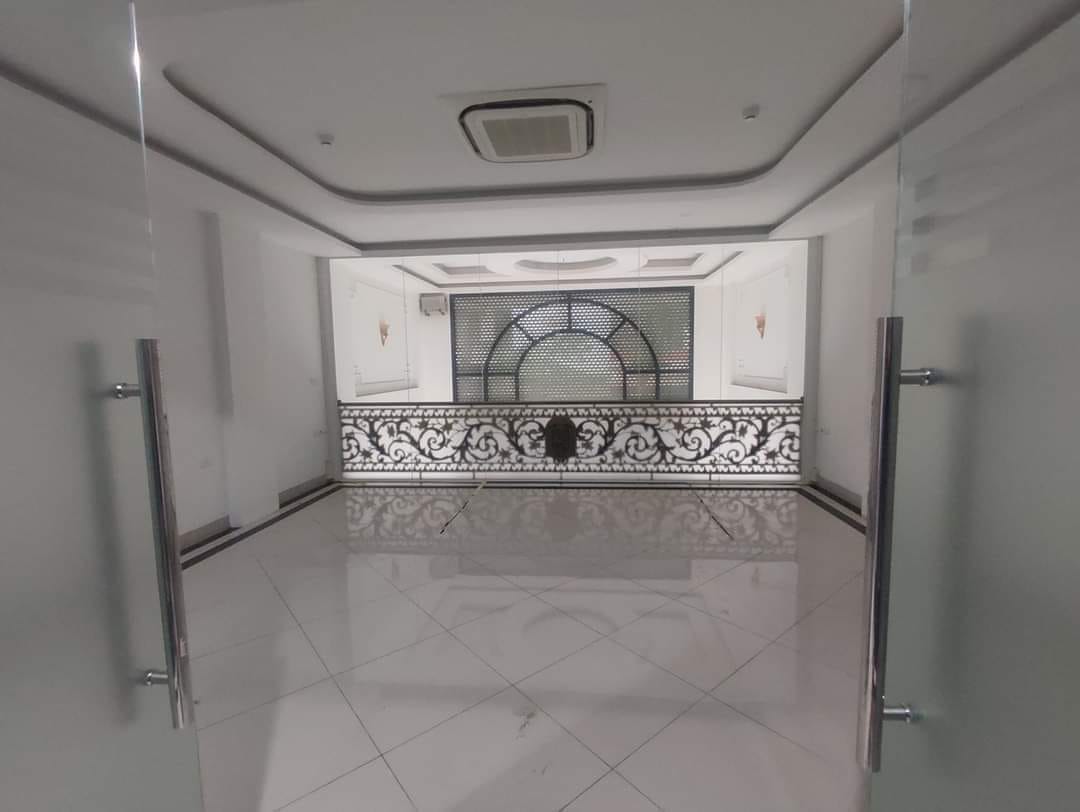 Bán nhà phố Võ Văn Dũng Trần Quang Diệu Hoàng Cầu BUILDING 8 Tầng