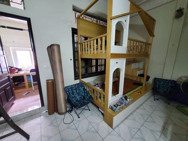 Bán nhà ngay Núi Trúc, sổ vuông có thể thêm tầng, giá có 3,4 tỷ