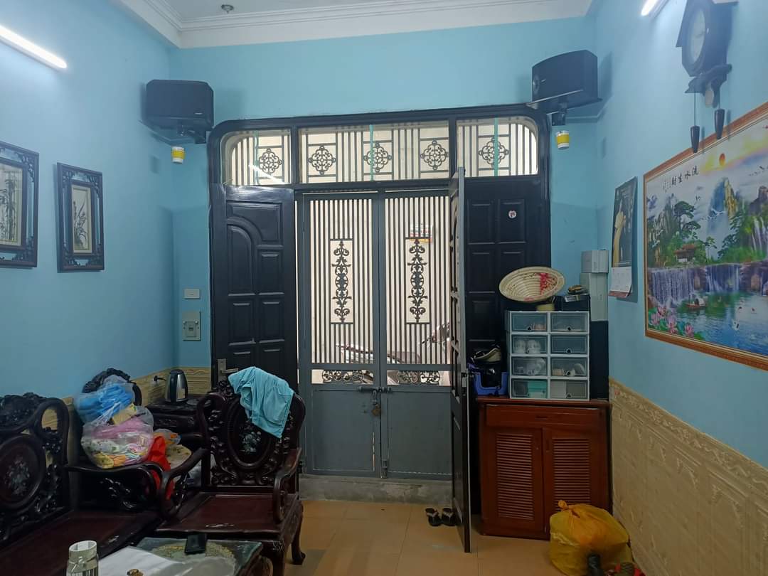 Bán nhà Trương Định, Hoàng Mai 28m 5T MT3.5m,Giá 2.5 ty, nhà dân xây, ở luôn.