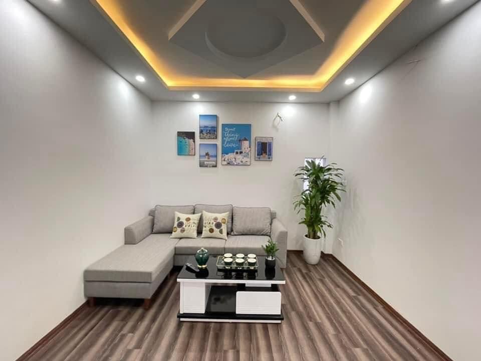 Bán gấp nhà ở Hoàng Mai lô góc - nhà mới về full nội thất về ở luôn sổ đỏ chính chủ