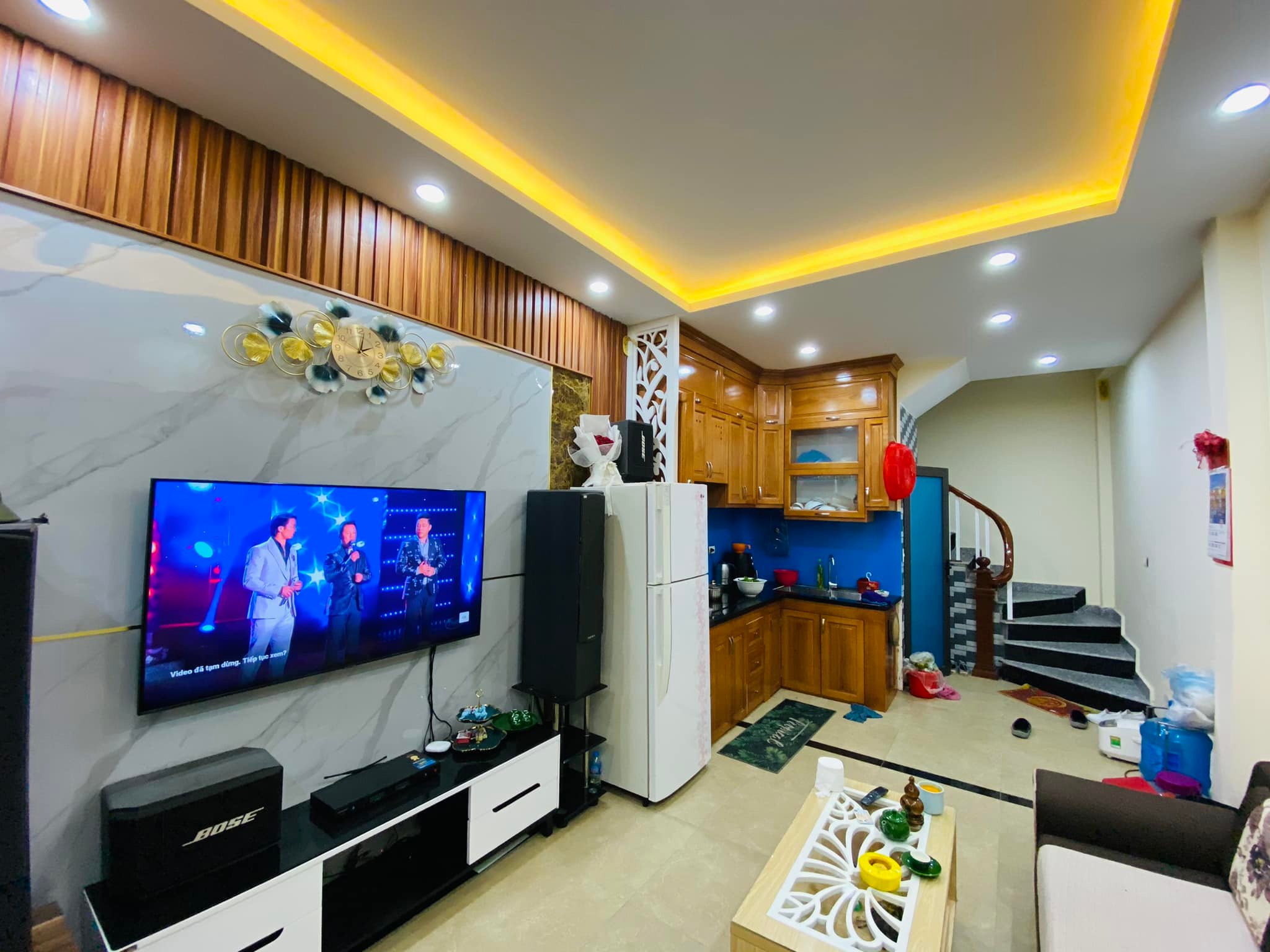 Bán nhà Vương Thừa Vũ 40m5tầng giá 5.5tỷ LH em Vân 0384365907