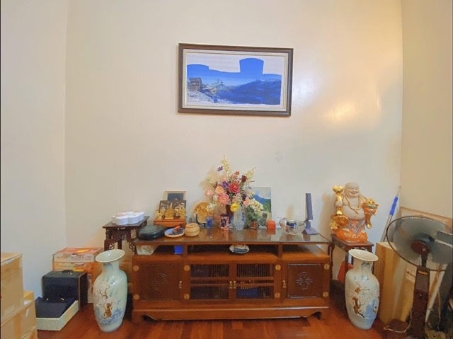 Bán nhà Lạc Long Quân - Tây Hồ - Ô Tô 4 chỗ - Diện tích mặt tiền rộng 130m nhỉnh 12 tỷ.