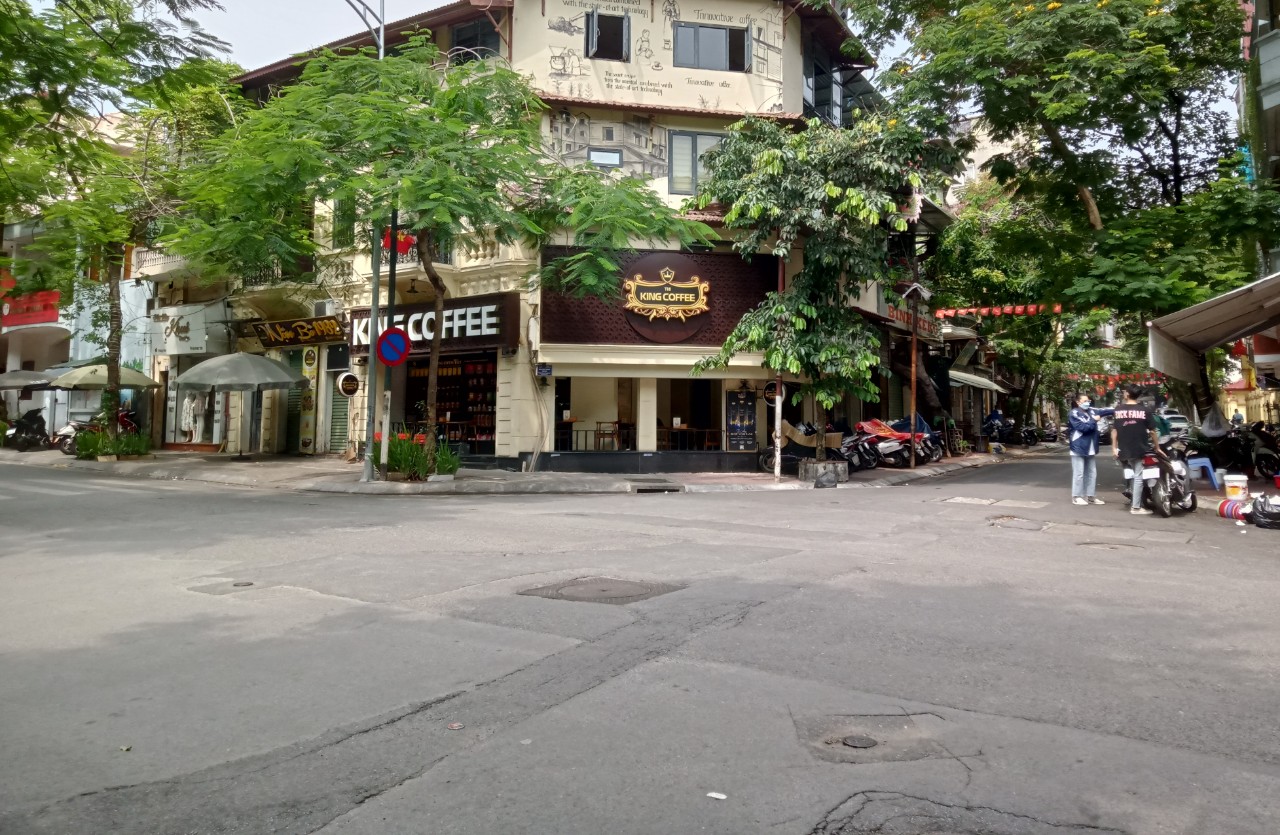 80m2