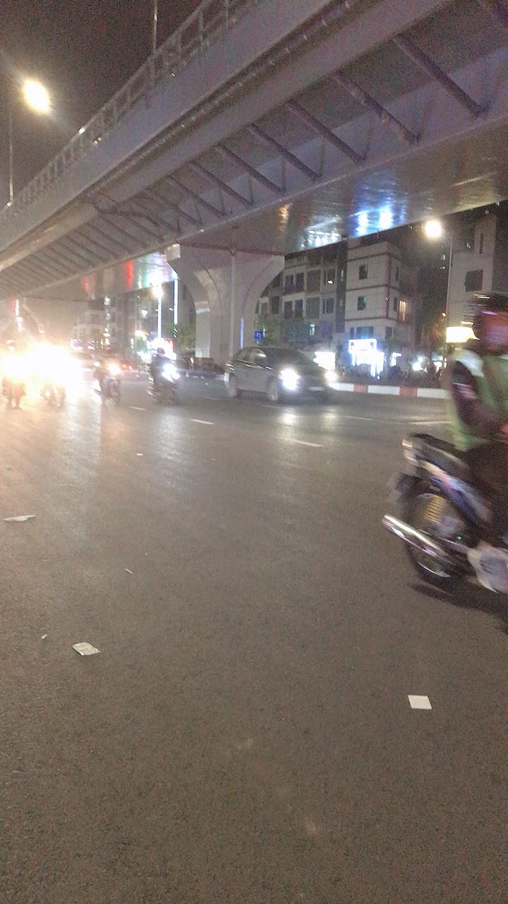 Bán tòa nhà 8 tầng, mặt phố Minh Khai 226m2 – MT 6.6m , thang máy 74 tỷ