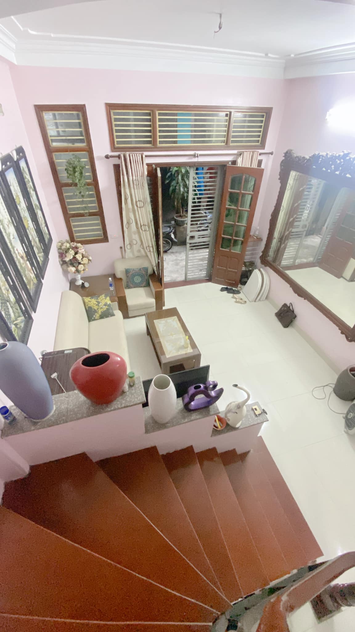 Bán nhà Ngọc Thụy, gần Mipec, lô góc, 40m2, 3.5 Tầng, ở luôn, nhỉnh nhẹ 3 tỉ