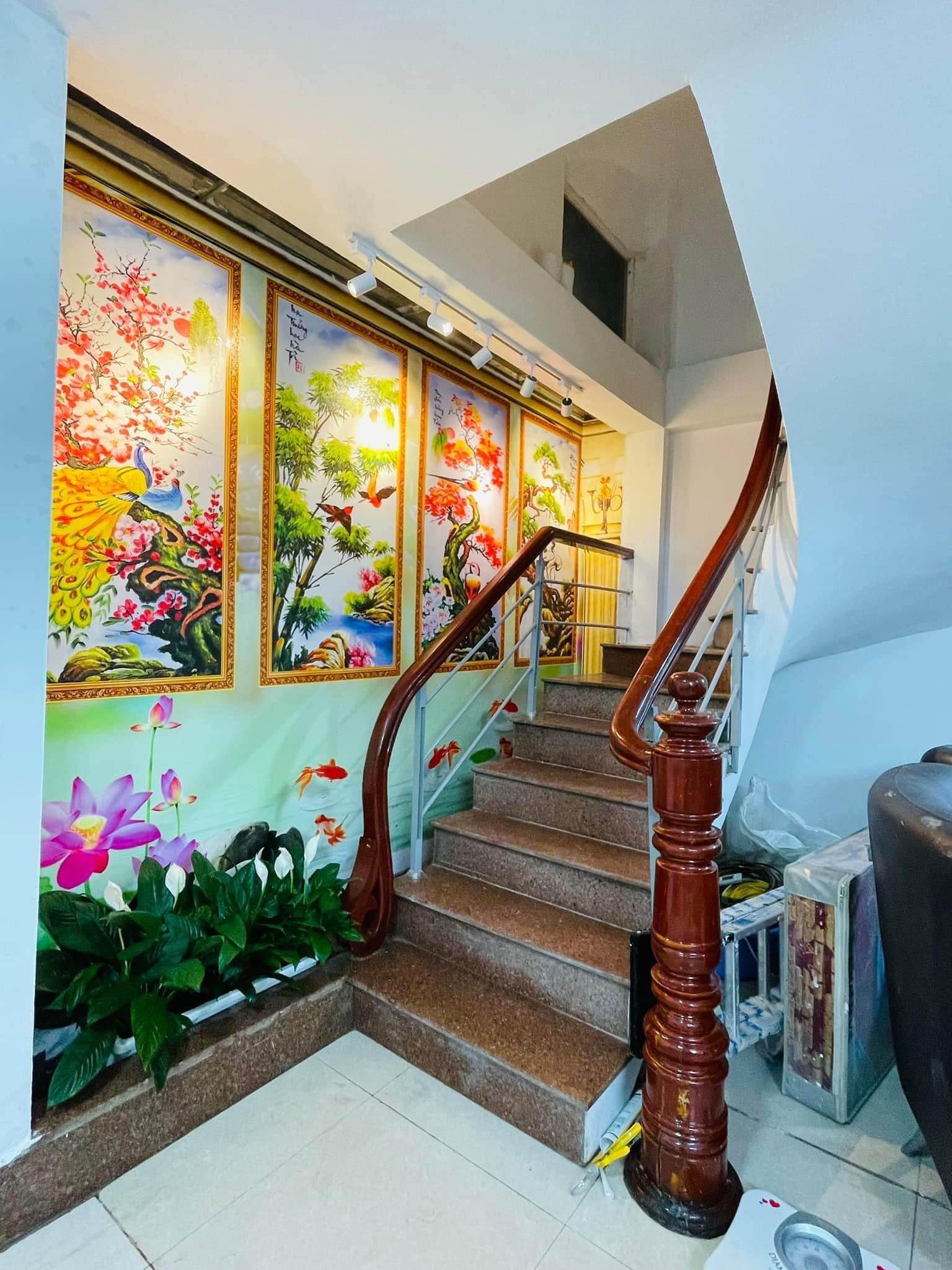 Bán nhà ngõ 105 Láng Hạ-ngõ thông-gần phố, ô tô-Thoáng trước sau-45m*6 tầng-Giá 4.8 tỷ