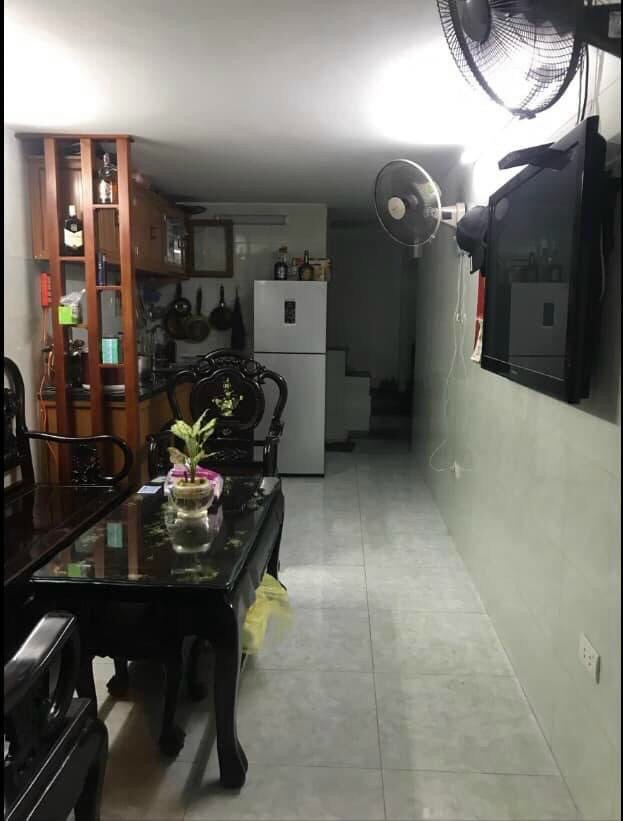 NHỈNH 1 Tỷ Nhỏ Tiền Ở Ngay. Trung Tâm HBT.HN. Ngõ Giếng Mứt. DT 18/22m x 3 Tầng. MT 2,7m. 🔥 HIẾM HOT 🔥 TRUNG