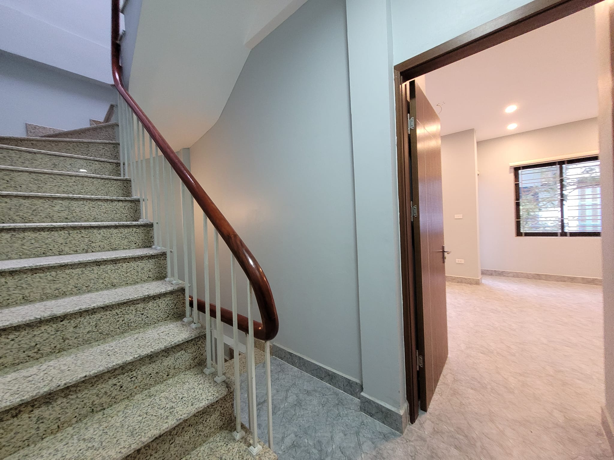 Bán Nhà Hai Bà Trưng, Phân Lô, Ô Tô Tránh, Vỉa Hè, Kinh Doanh.