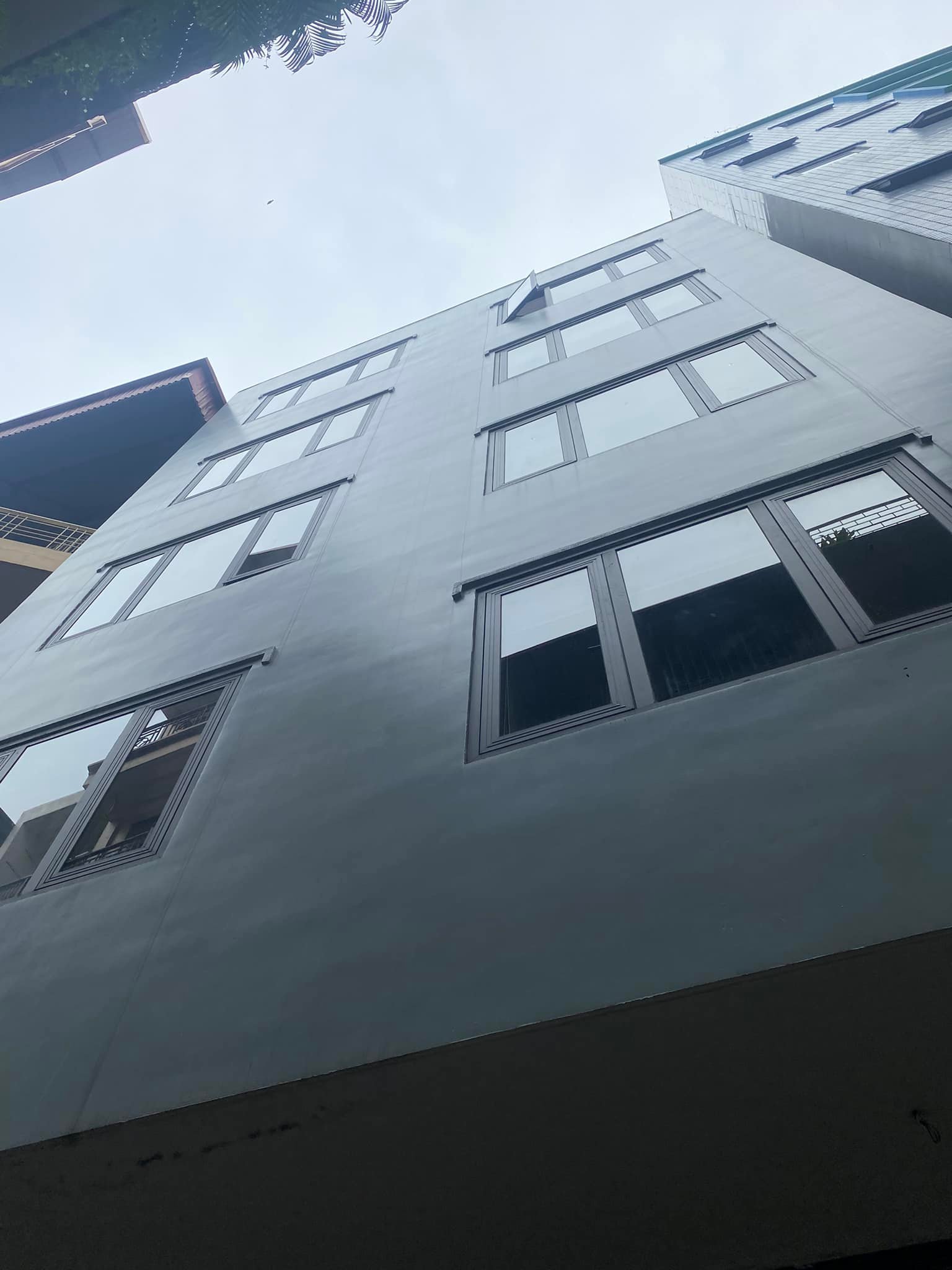 BÁN TÒA CĂN HỘ ĐỐNG ĐA. PHÂN LÔ VIP - SỐNG ĐẲNG CẤP. DT 100m2. CHỈ 29 TỶ.