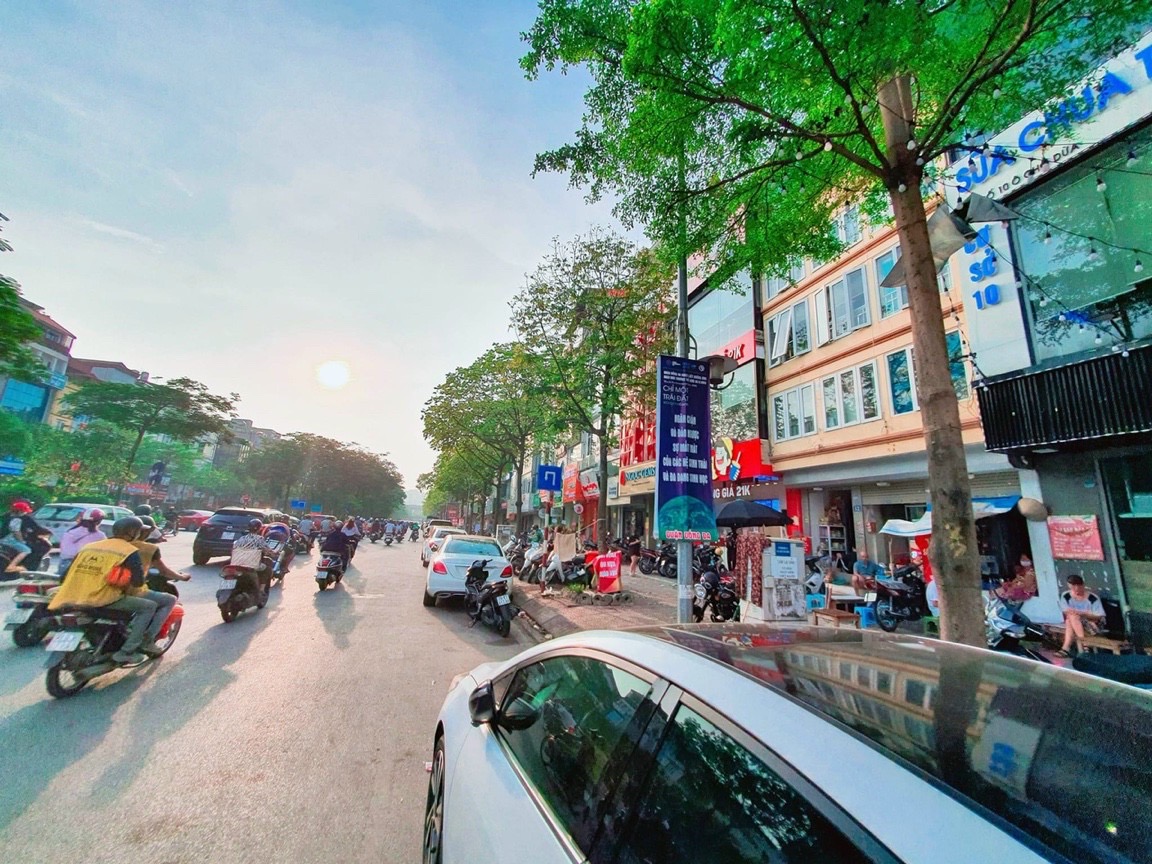 Siêu phẩm mặt phố Đống đa - Lô góc - Mặt tiền rộng - Dòng tiền đang cho thuê 600tr/năm - Vỉa hè rộng 6m
