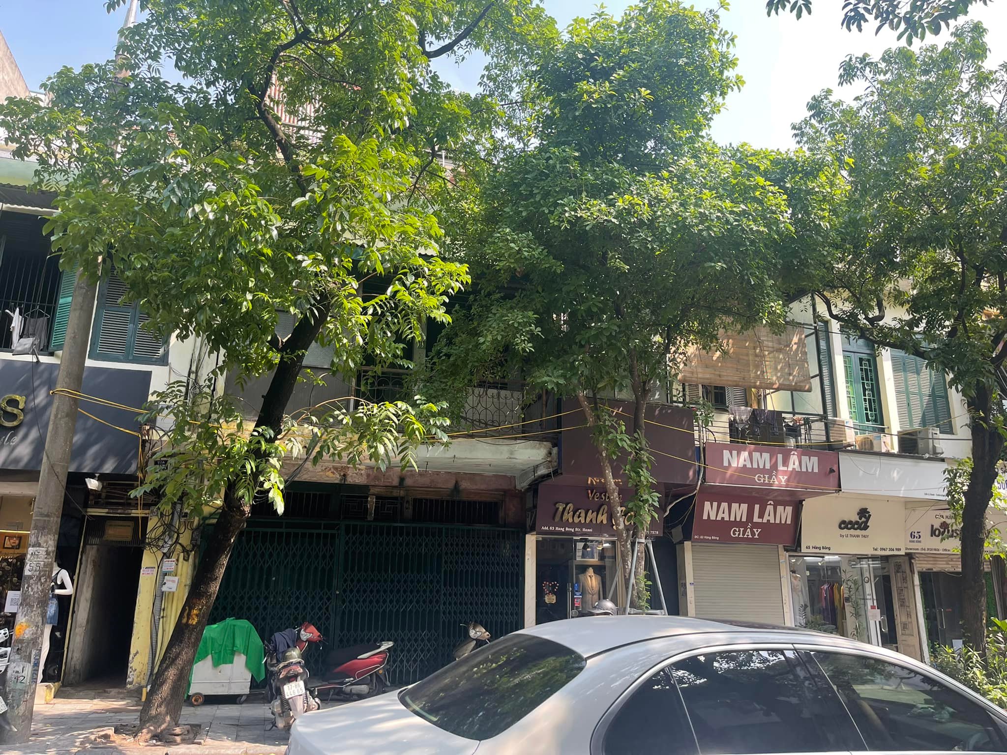 Cho thuê cửa hàng MP Hàng Gai 135mx6m mặt tiền