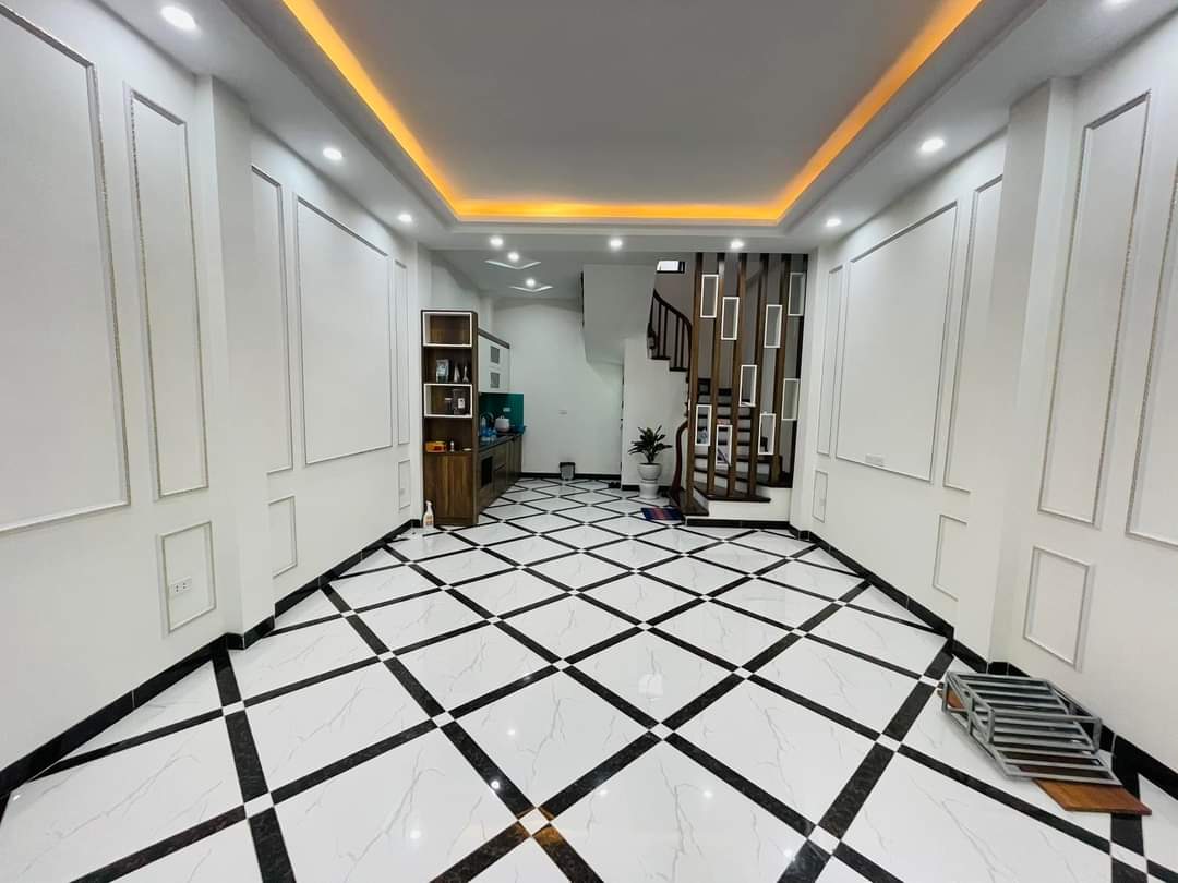 Nhà đẹp ngõ 44 Trần Thái Tông, Cầu Giấy 45m2 5T MT 4.5m 6.85 tỷ, nhà mới đẹp gần phố ở luôn