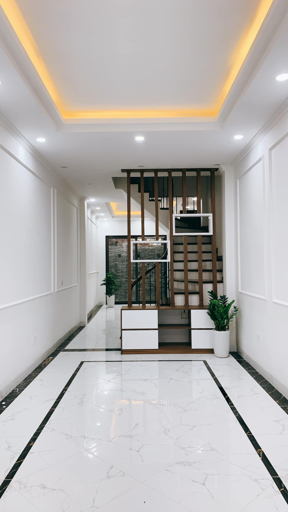 Siêu phẩm Bùi Xương Trạch, TX, Lô Góc, Vỉa Hè, Ôtô Tránh, Gara, KD Đỉnh, 40m2, 6.5tỷ