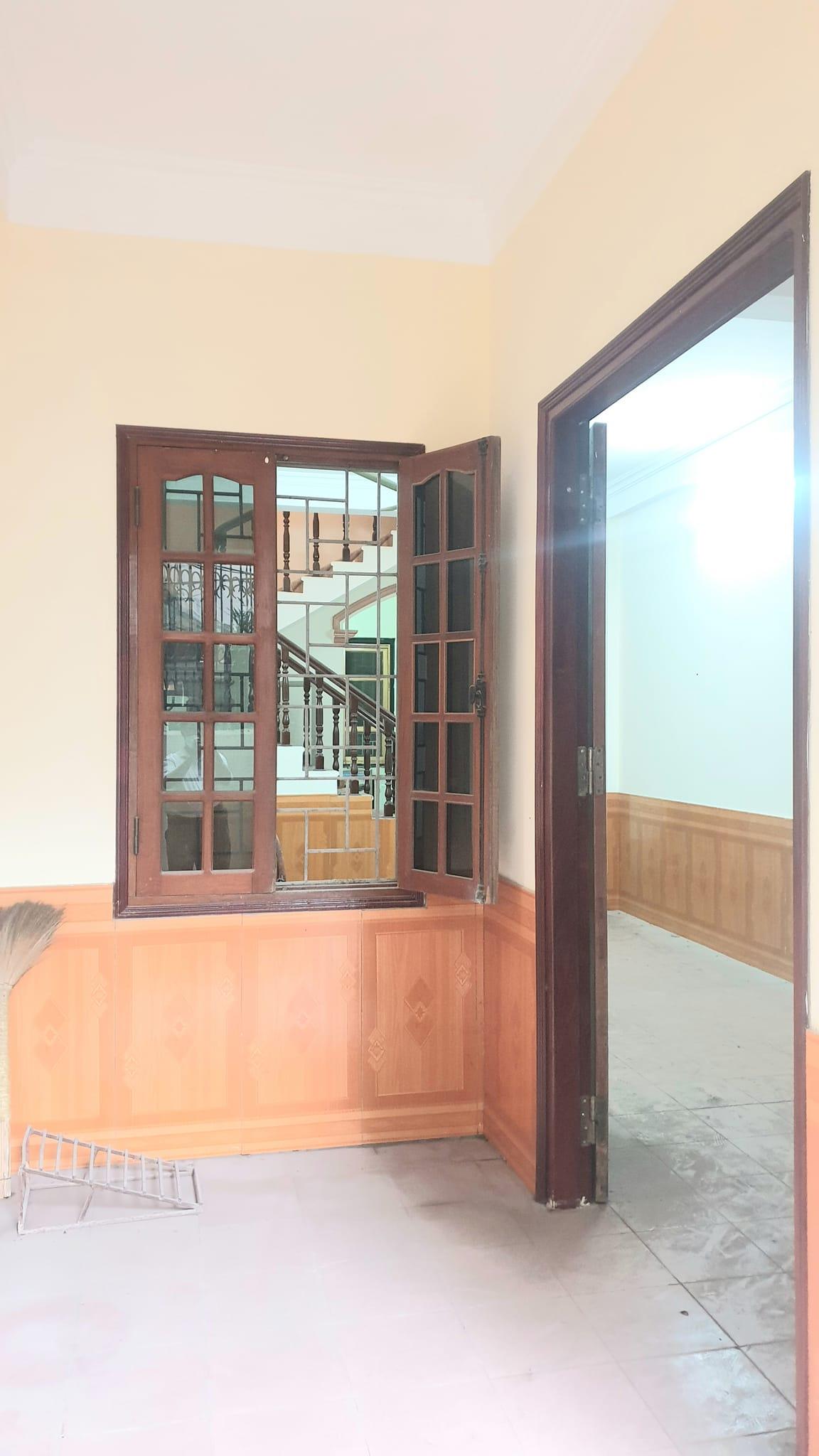 Bán nhà Vũ Tông Phan 60m 4tầng giá 5 tỷ LH em Vân 0384365907