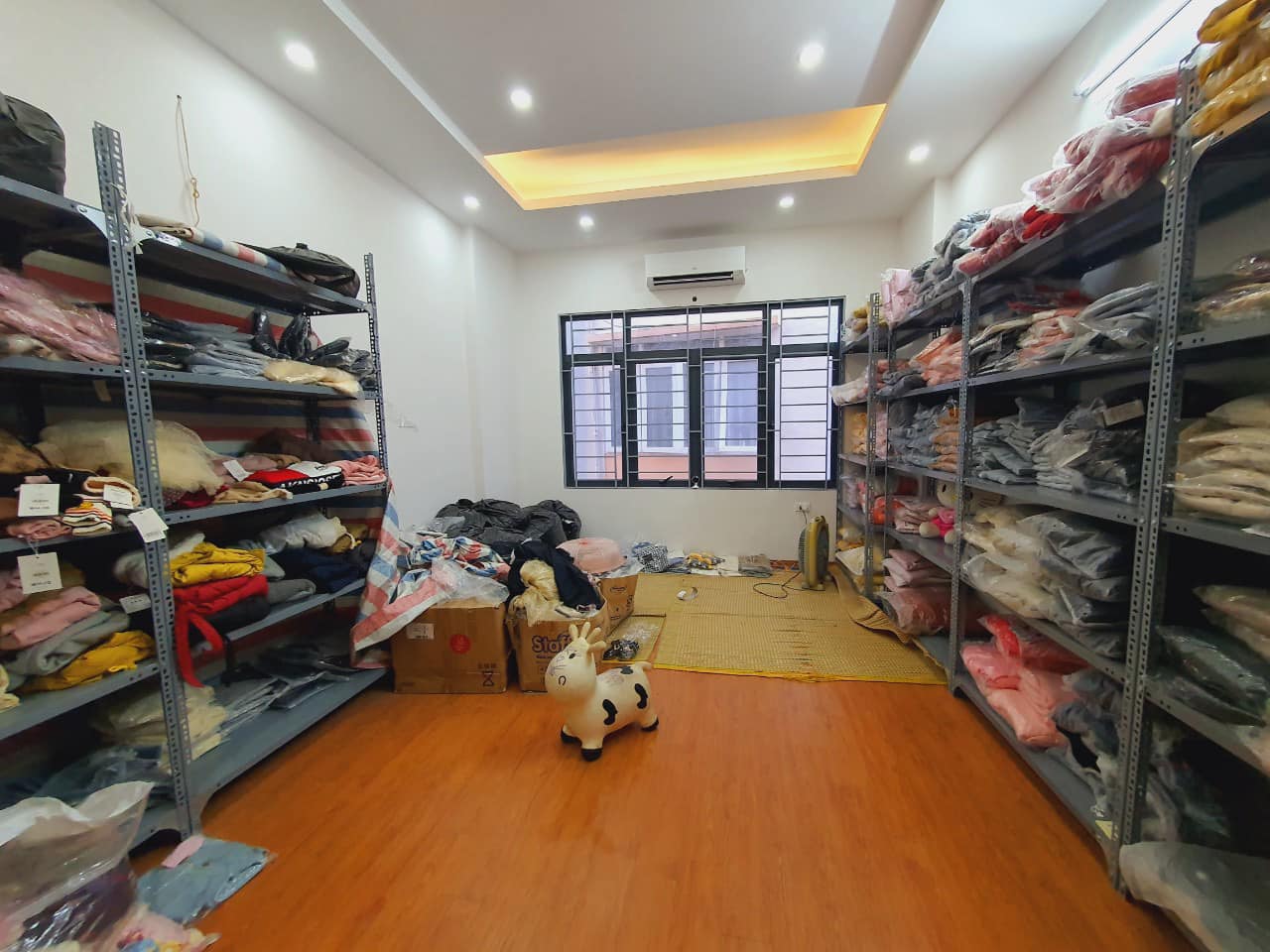 Bán nhà Khương Trung 62m2 4 tầng giá 5 tỷ LH em Vân 0384365907