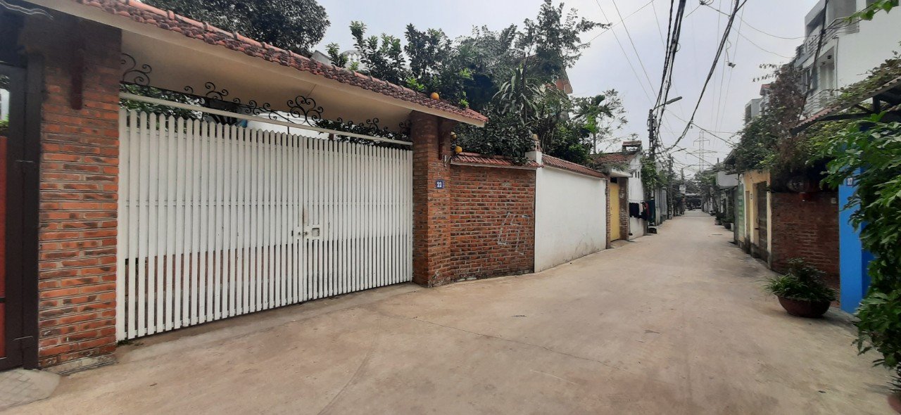 Cần Bán Gấp Nhà Nguyễn Khánh Toàn, Cầu Giấy, Kinh Doanh, Ô Tô, DT 116m C4 MT Rộng