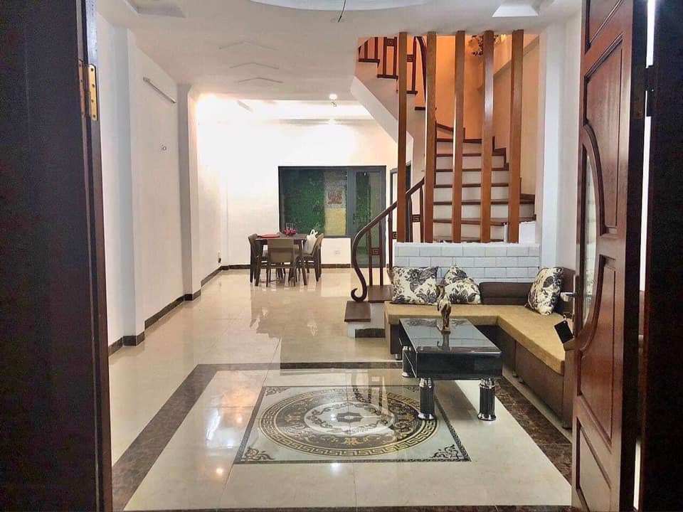 Bán nhà Ngọc Trinh, tặng nguyên nội thất Nguyễn Văn Cừ 56m2, 5T Giá chỉ 6.25 Tỉ ( Có TL)