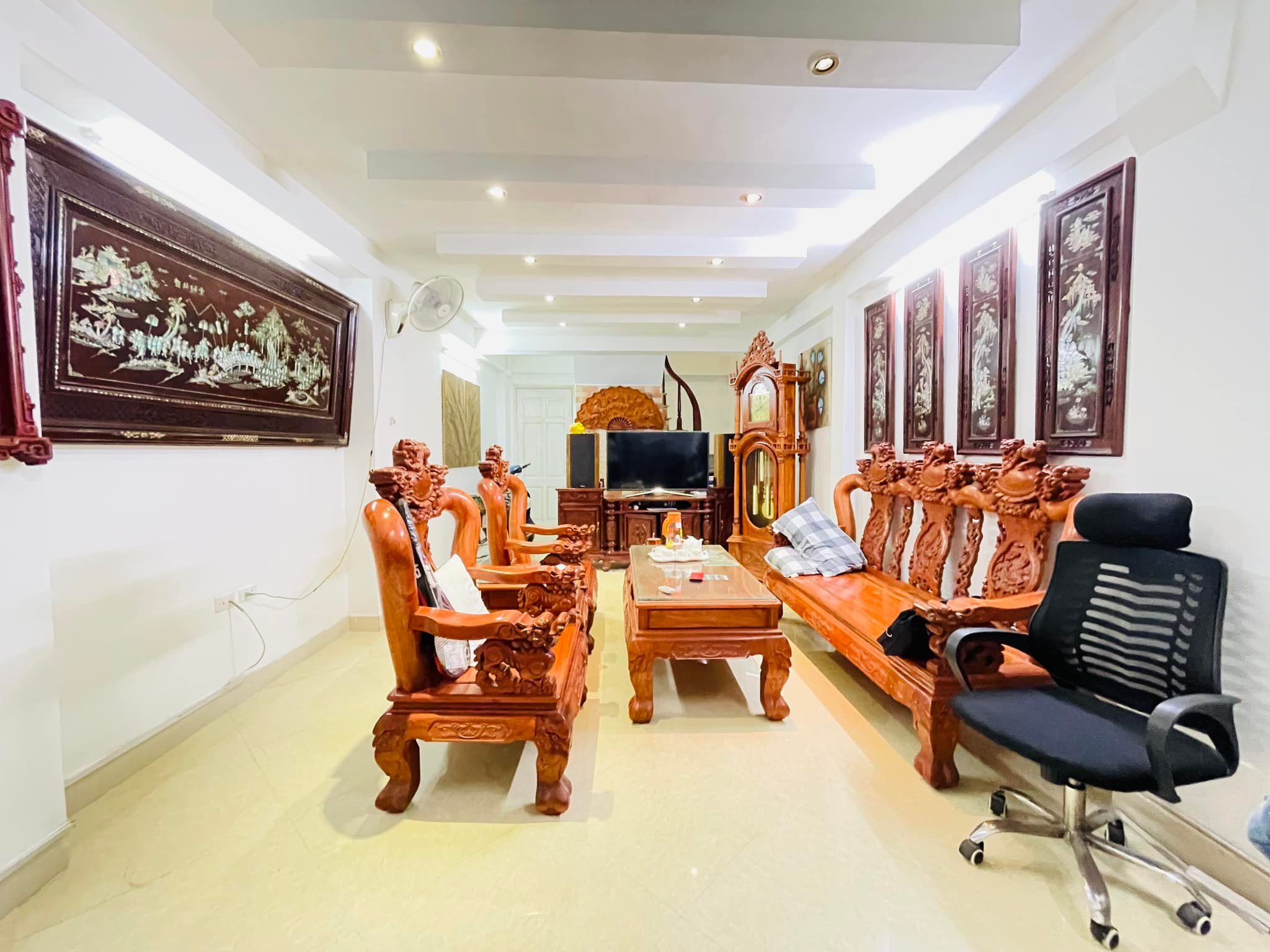 Bán Nhà Siêu Mẫu Ngõ Chợ Khâm Thiên DT 60m2 x 5 tầng, mt 4.5m2 nhỉnh 7tỷ