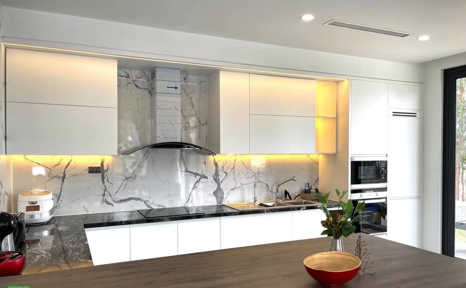 Bán Nhà Dòng Tiền 2tỷ5/năm Linh Lang, Ba Đình, 130m2,Thang Máy, MT9m, Ô Tô Đỗ, Chỉ Hơn 41 Tỷ