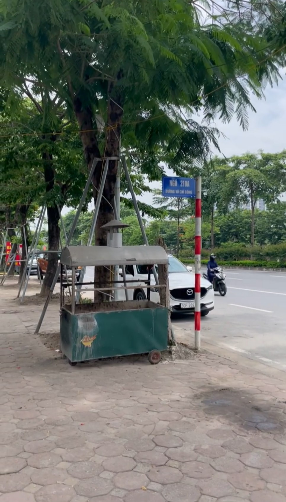 ĐẤT VÀNG ÔTÔ TRÁNH, KD, 210A VÕ CHÍ CÔNG, TÂY HỒ 82 m2, MT 5m, GIÁ CHỈ 13 TỶ