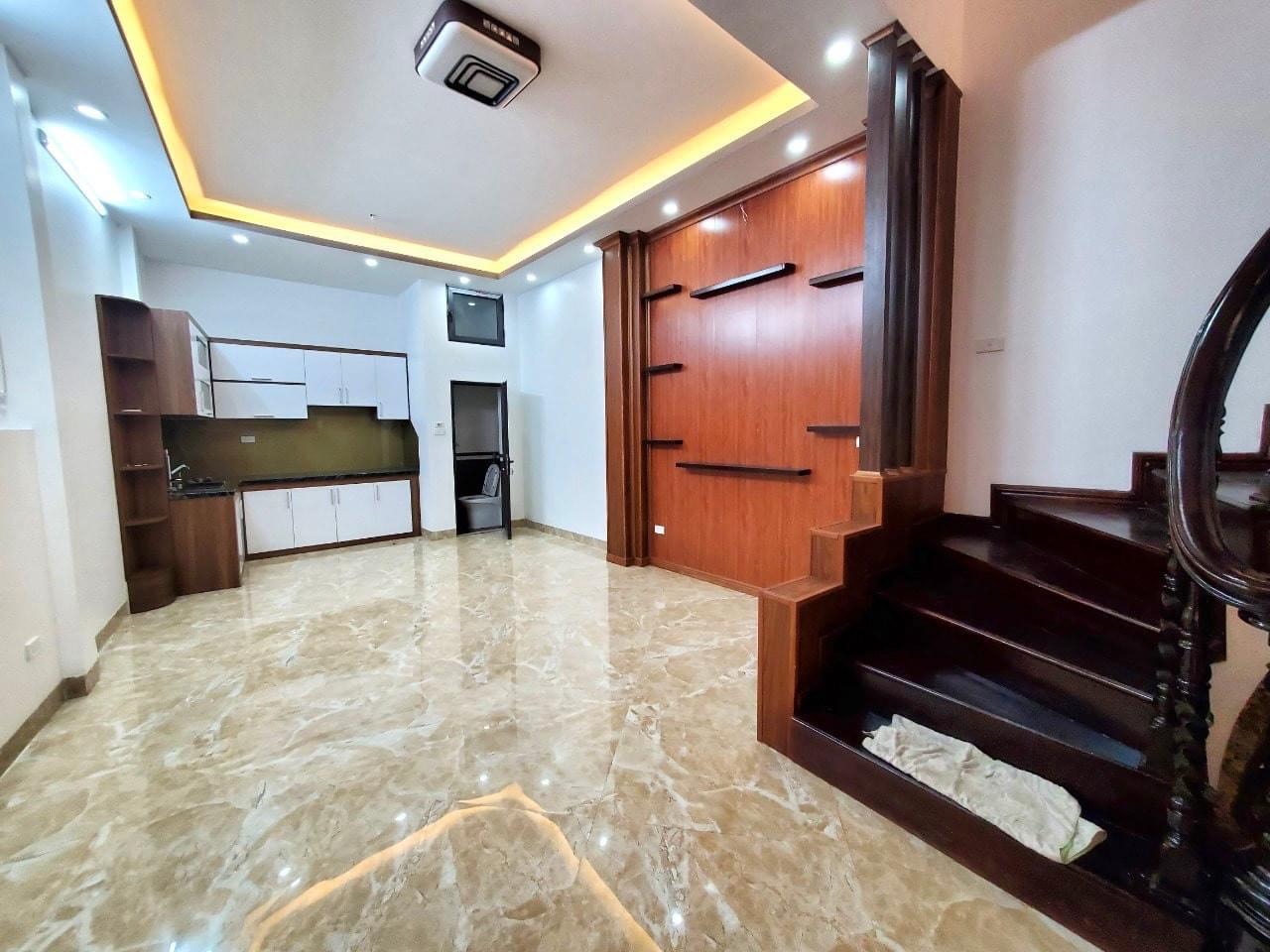 4.8 TỶ NHÀ ĐẸP LONG LANH, VỊ TRÍ GẦN PHỐ, NHÀ BÁN Ở BẠCH MAI- HAI BÀ TRƯNG