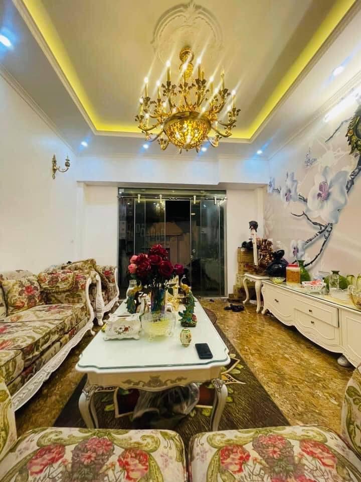 Bán Nhà Phạm Huy Thông Dòng Tiền 3 tỷ/năm, Ba Đình, 130m2,Thang Máy, MT9m, Ô Tô Đỗ, Chỉ Hơn 47 Tỷ