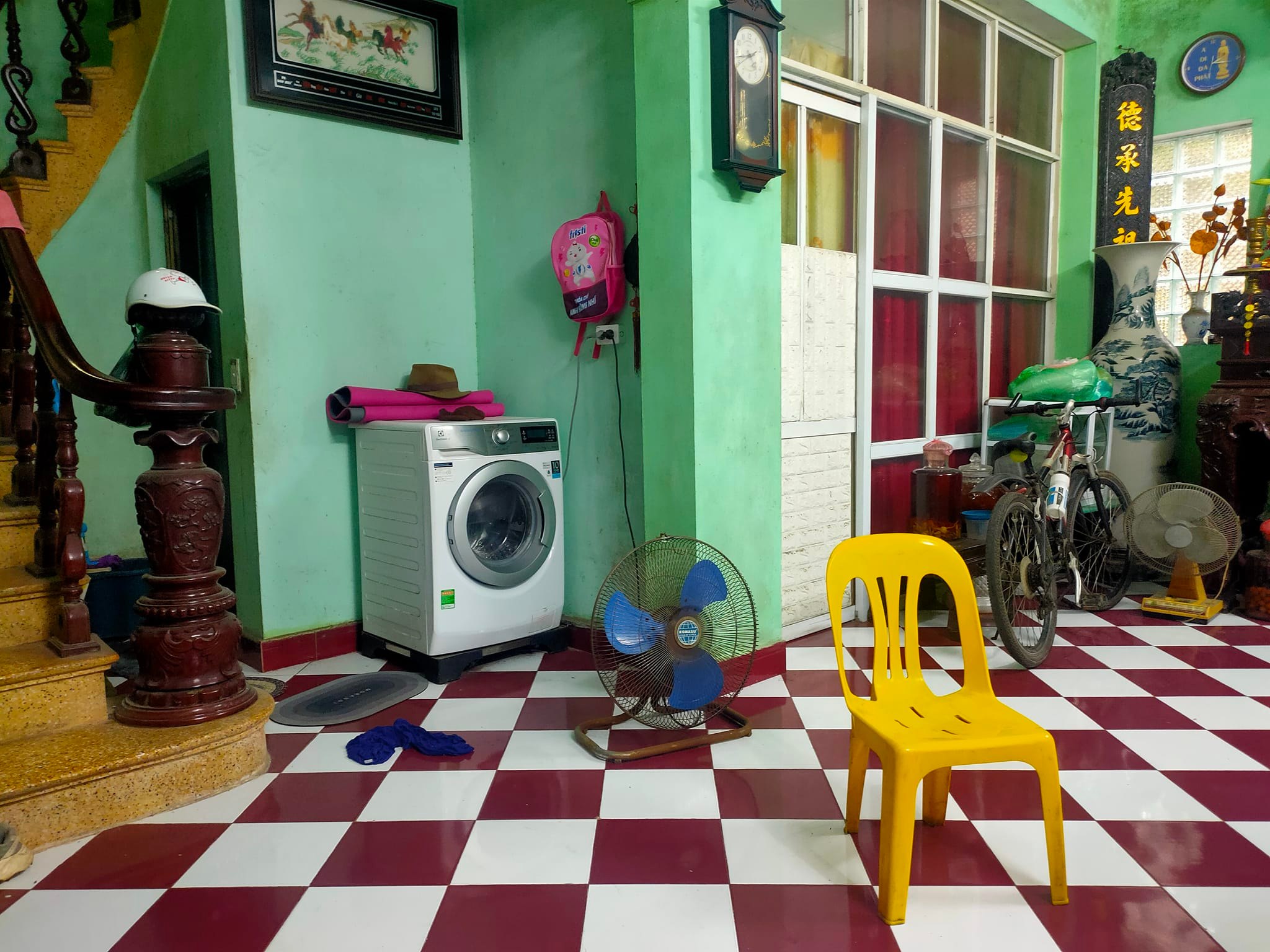 Nhà ngõ 121 Chùa Láng, mặt tiền 8m kinh doanh tốt, 138m2, giá 28 tỷ, 0985868893