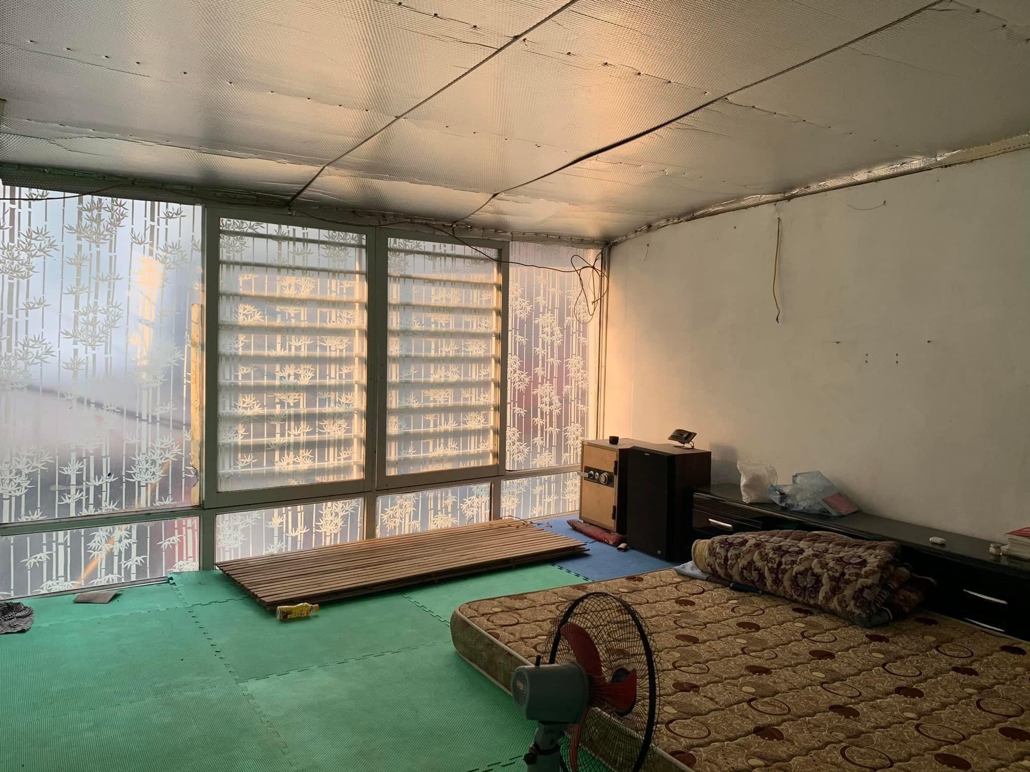 Nhà mặt ngõ 85 Lĩnh Nam, ô tô tránh, 116m2, mặt tiền 5m, giá 100 triệu/m2