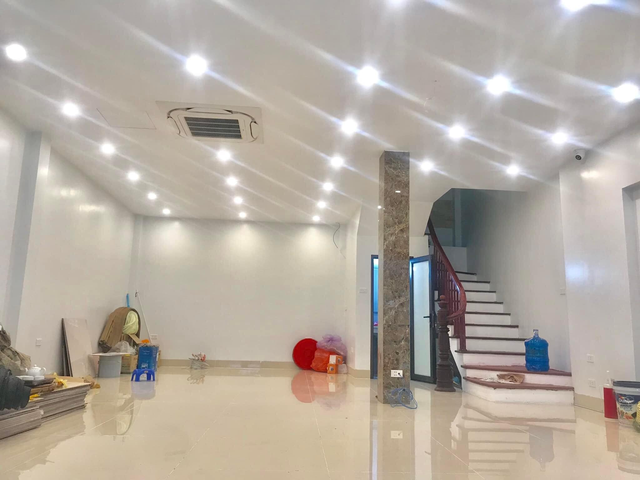 Siêu Phẩm Chân Dài Mặt Ngõ Thái Hà TT Đống Đa DT 62m2 x 6tầng mt 6.3m2 giá 18 Tỷ