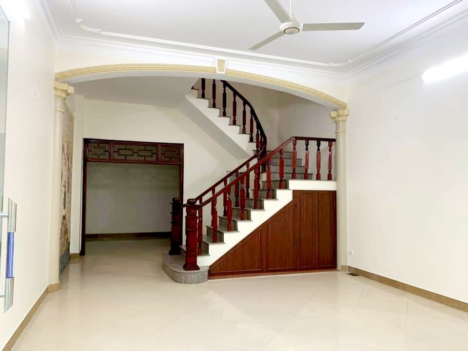 Bán nhà mặt phố Phan Đình Giót Hà Đông 100m2 ở kết hợp kinh doanh