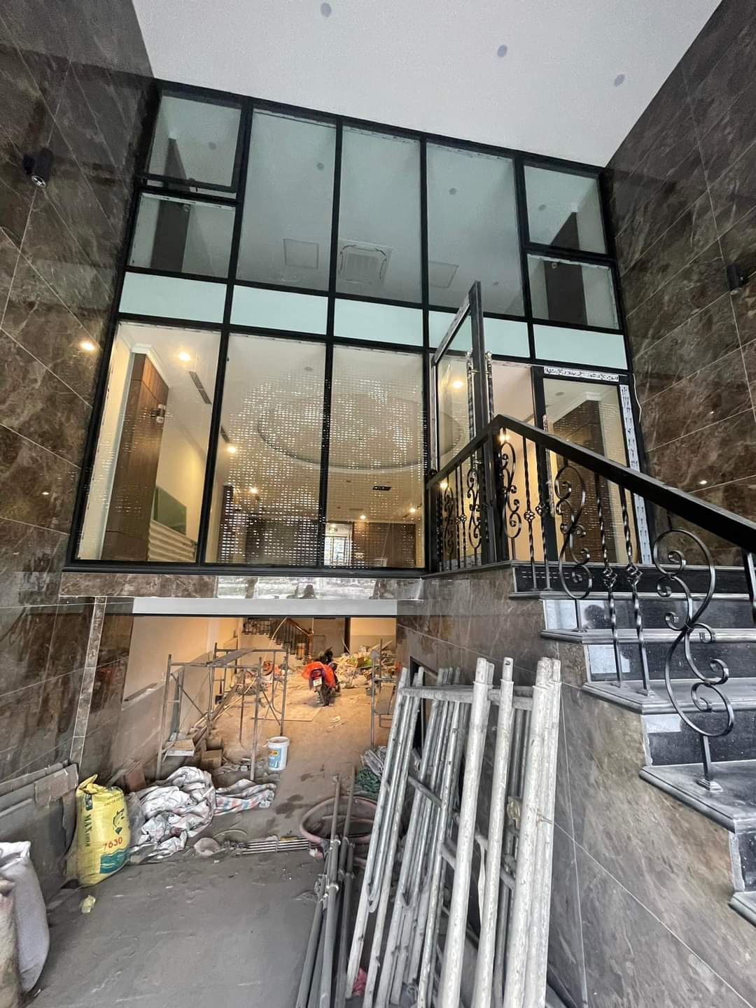 Bán Nhà Nhật Chiêu, Tây Hồ 160m2, MT7m, Ô Tô Tránh, View Hồ Tây, Dòng Tiền 10%, Chỉ Hơn 58 Tỷ