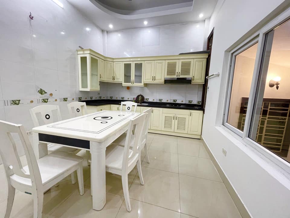 Bán Nhà Liễu Giai, Ba Đình, 70m2, Thang Máy, Ô Tô Tránh, Phân Lô Cán Bộ, Chỉ Hơn 23 Tỷ.