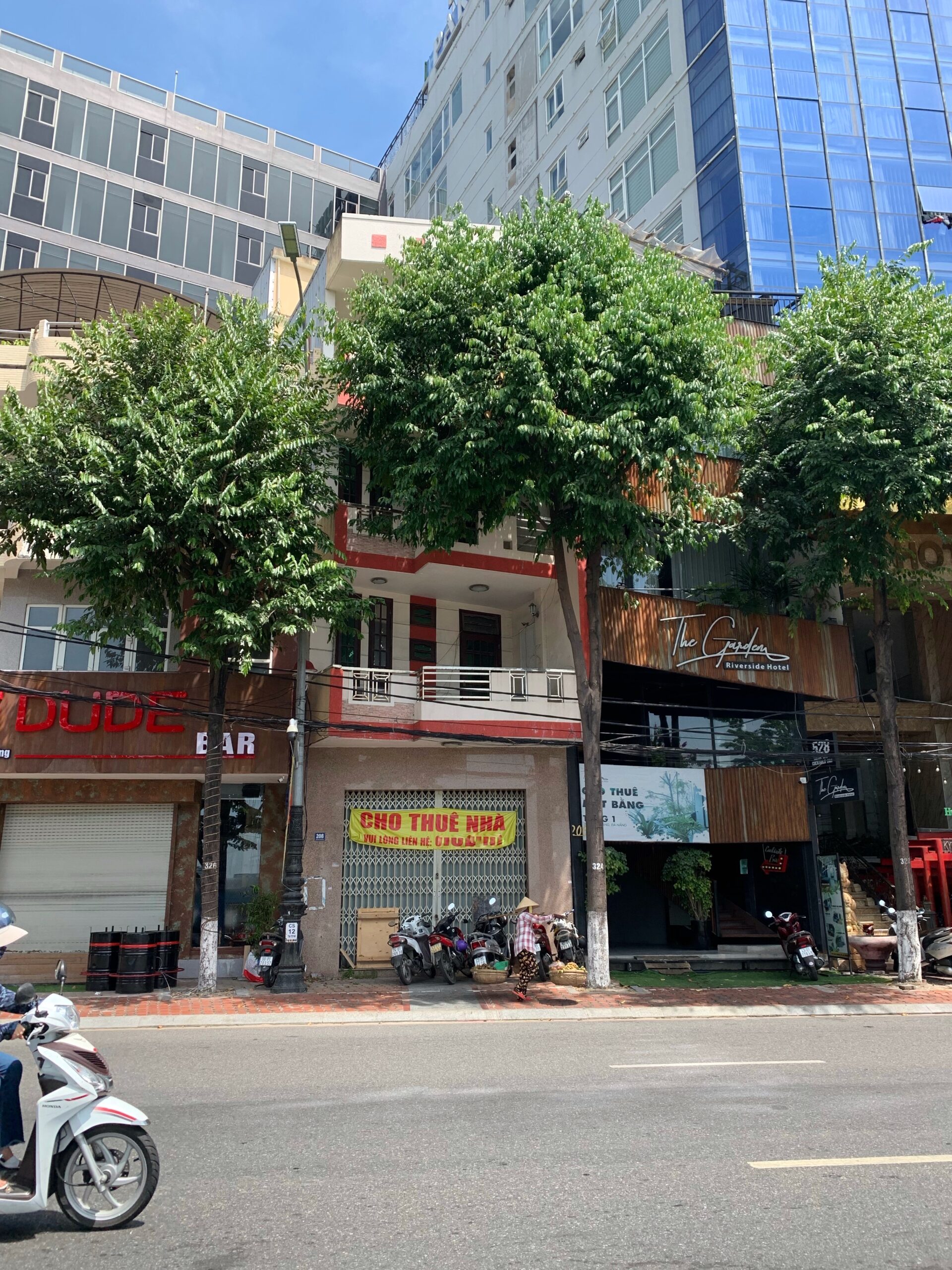 260m2