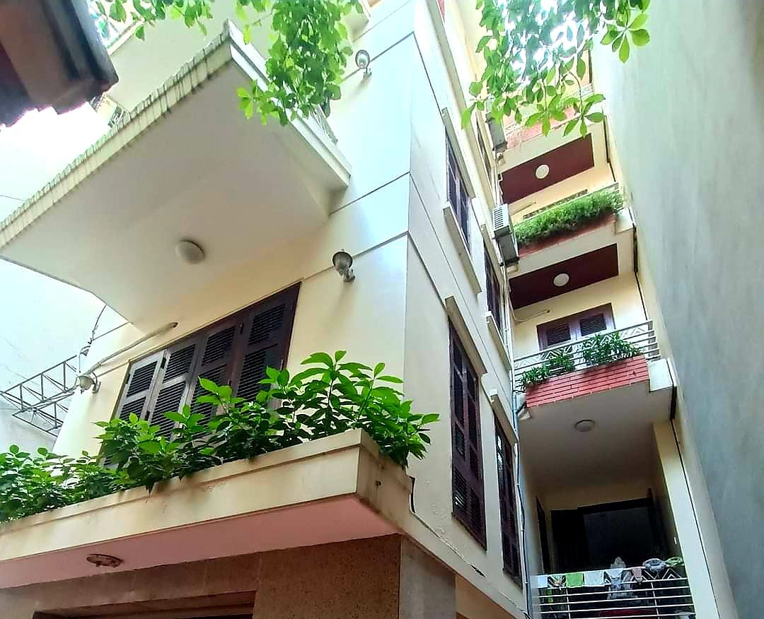 Bán nhà Biệt thự số 4 siêu rộng sát mặt phố Cầu Giấy, Gara 2 ô tô, 0981158507.