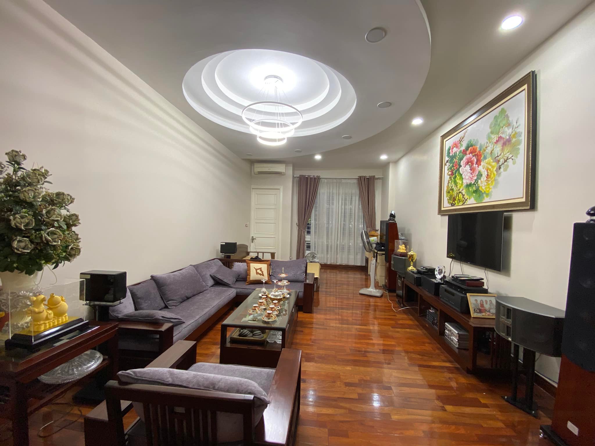 MẶT PHỐ QUẬN CẦU GIẤY, 2 THOÁNG, KINH DOANH SẦM UẤT, VỈA HÈ, 100M2X6T. GIÁ 26 TỶ