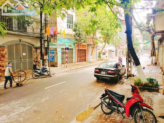 GẤP CẦN BÁN NHÀ MẶT PHỐ TÔ VINH DIỆN 50M 3 MẶT THOÁNG THANG MÁY 15,2TỶ