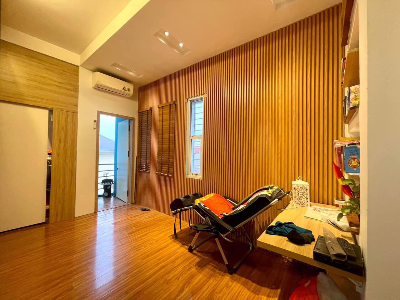 SIÊU HOT NHÀ MẶT NGÕ HOÀNG QUỐC VIỆT CẦU GIẤY LÔ GÓC Ô TÔ 80M 14.4 TỶ