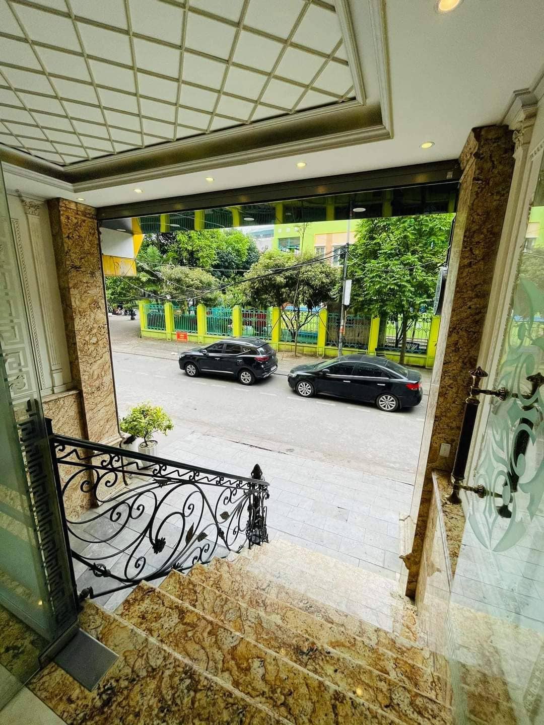 150m2