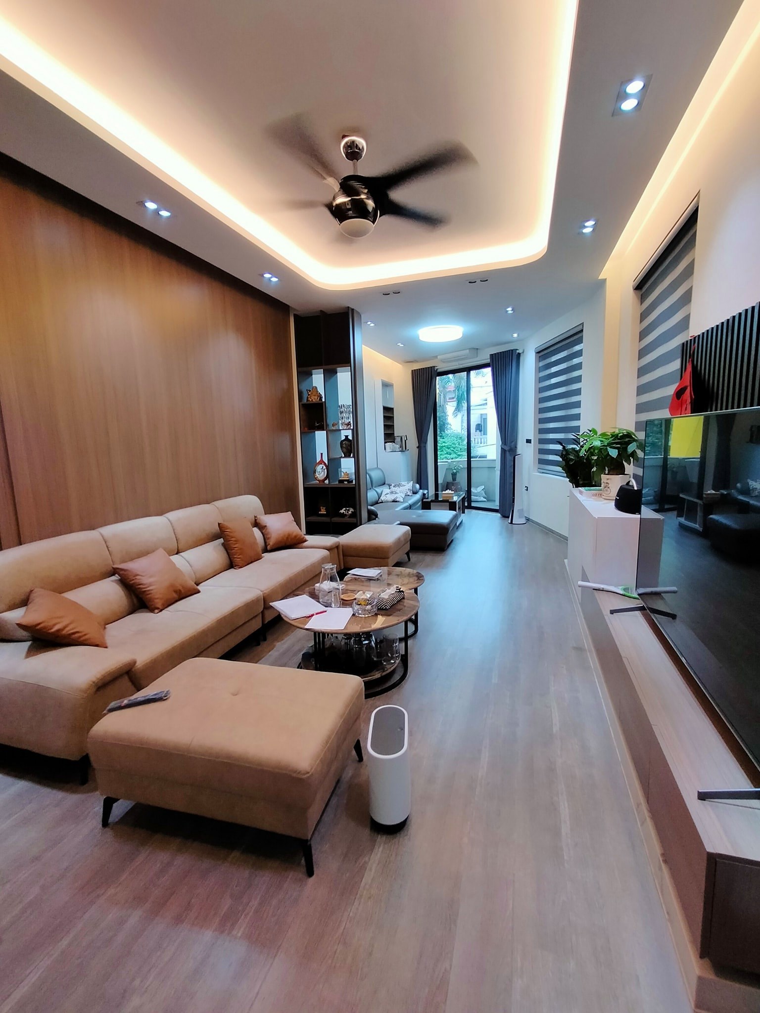 Bán Nhà Trần Quang Diệu, Đống Đa, 85m2, MT6m, Thang Máy, Khu VIP Hoàng Cầu, Ô Tô Chỉ Hơn 52 Tỷ