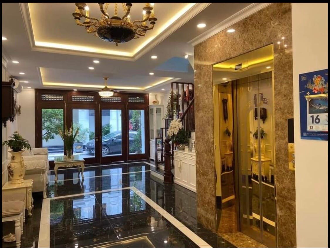 Bán nhà mặt phố Vũ Tông Phan gần Ngã tư Sở Building 9T mới